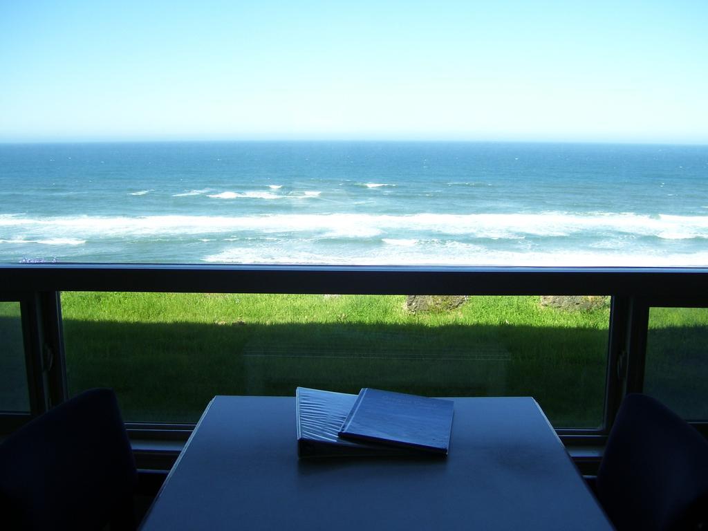 Sea Horse Ocean Front Lodging Lincoln City Ruang foto