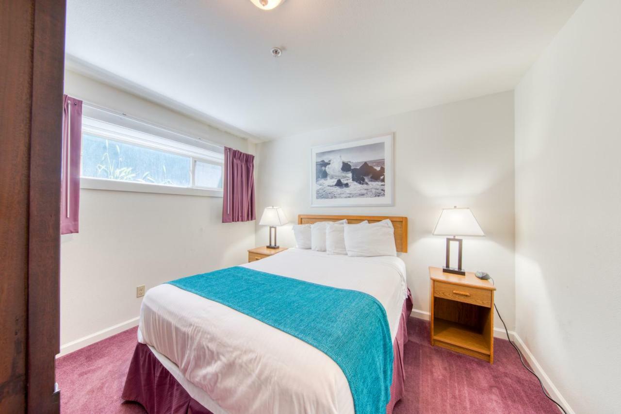 Sea Horse Ocean Front Lodging Lincoln City Ruang foto